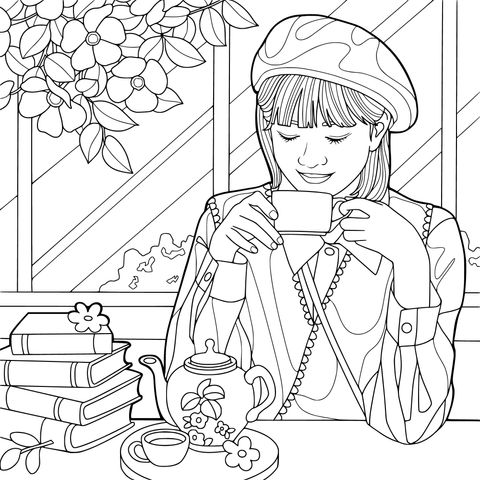 享受下午茶时光的女孩